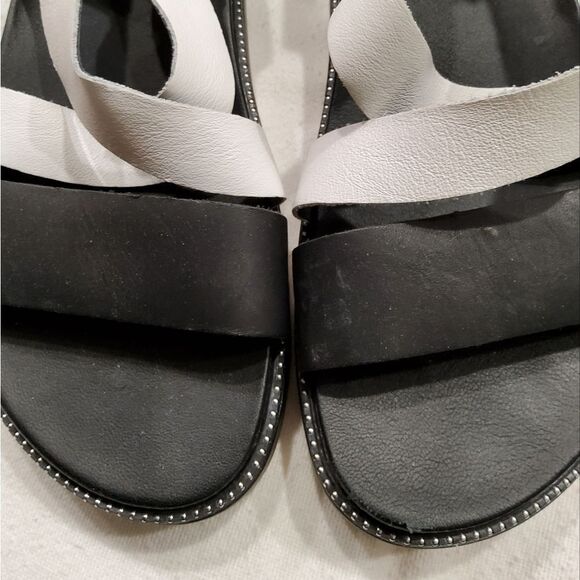 Sorel Roaming Criss-Cross Sling Back Sandals Size 8,5 - Picture 10 of 10